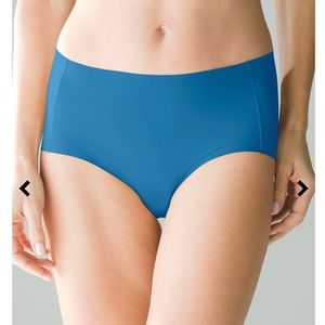 Soma bundle L 6pairs 360 Vanishing (5 brief, 1 Hipster) 5 new in bags, all NWT.